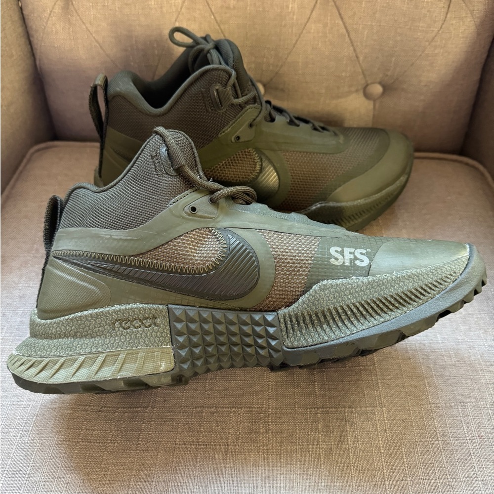 Nike React SFB Carbon